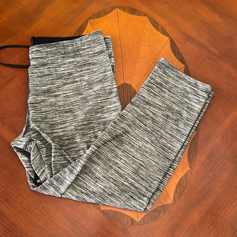 Forever 21 sport capris